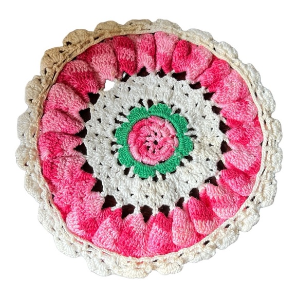 Vintage Hand‎ Crocheted Doily - Picture 1 of 3